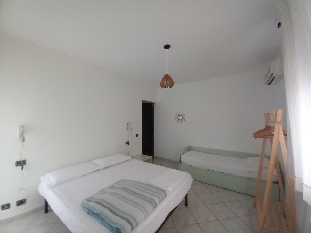 Villa Acquamarina กาลาเซตตา ภายนอก รูปภาพ